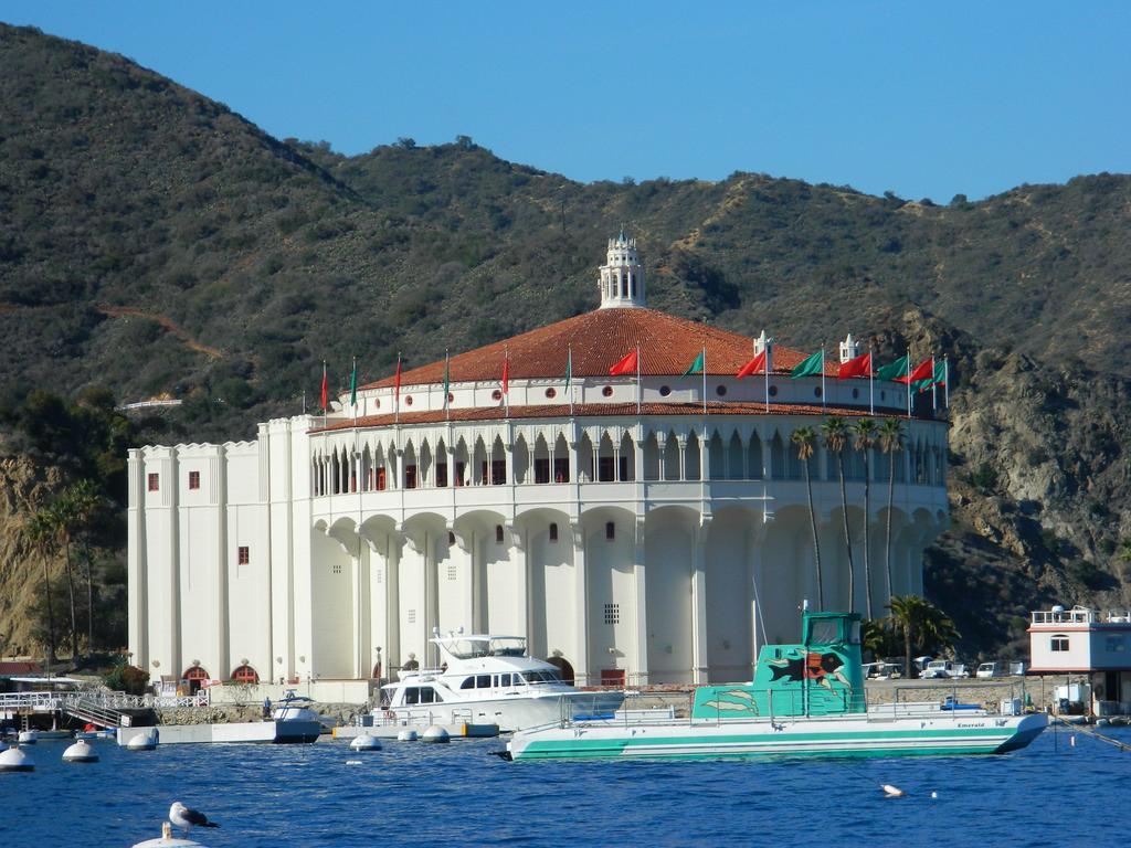 Aurora Hotel Avalon Bagian luar foto