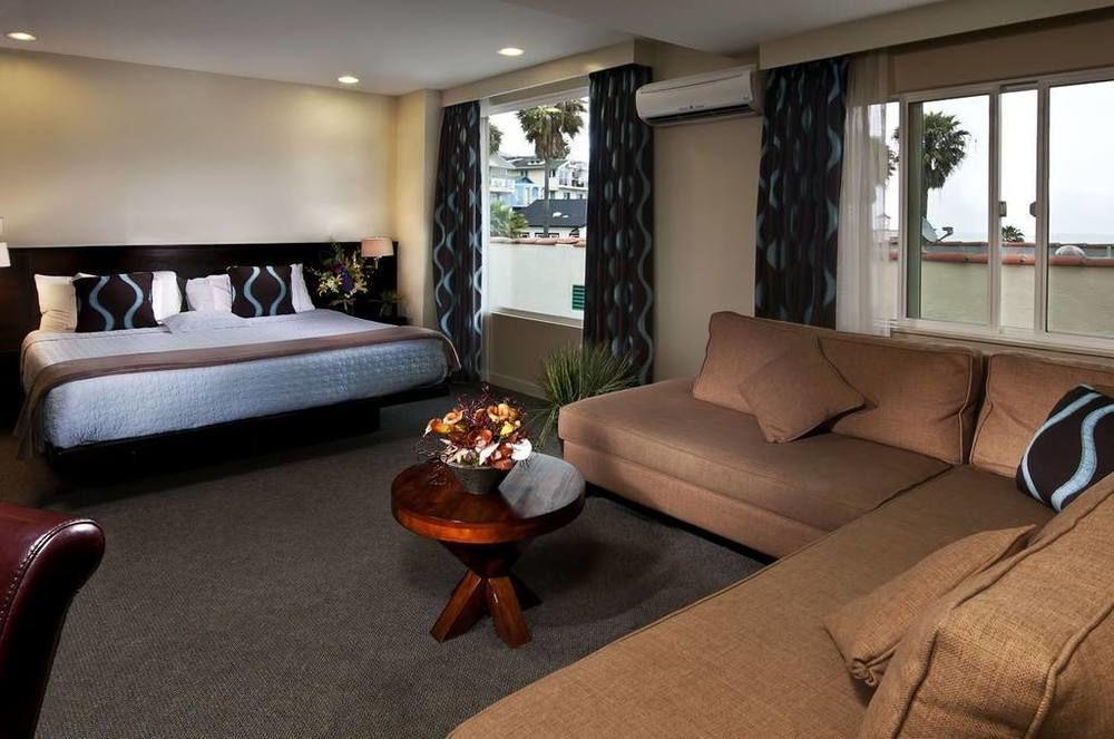 Aurora Hotel Avalon Bagian luar foto
