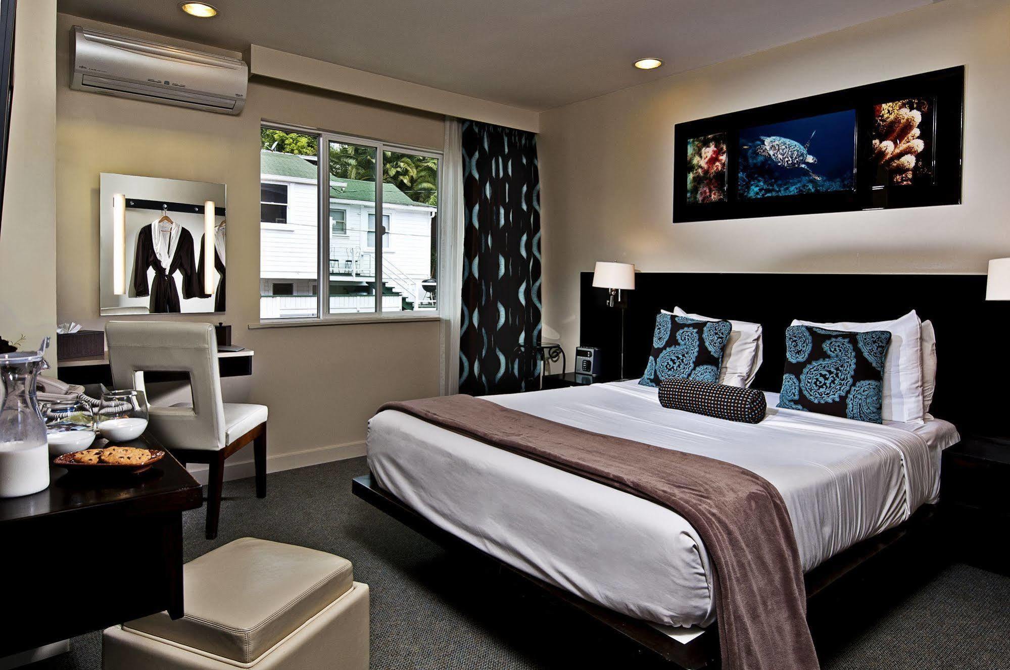Aurora Hotel Avalon Bagian luar foto