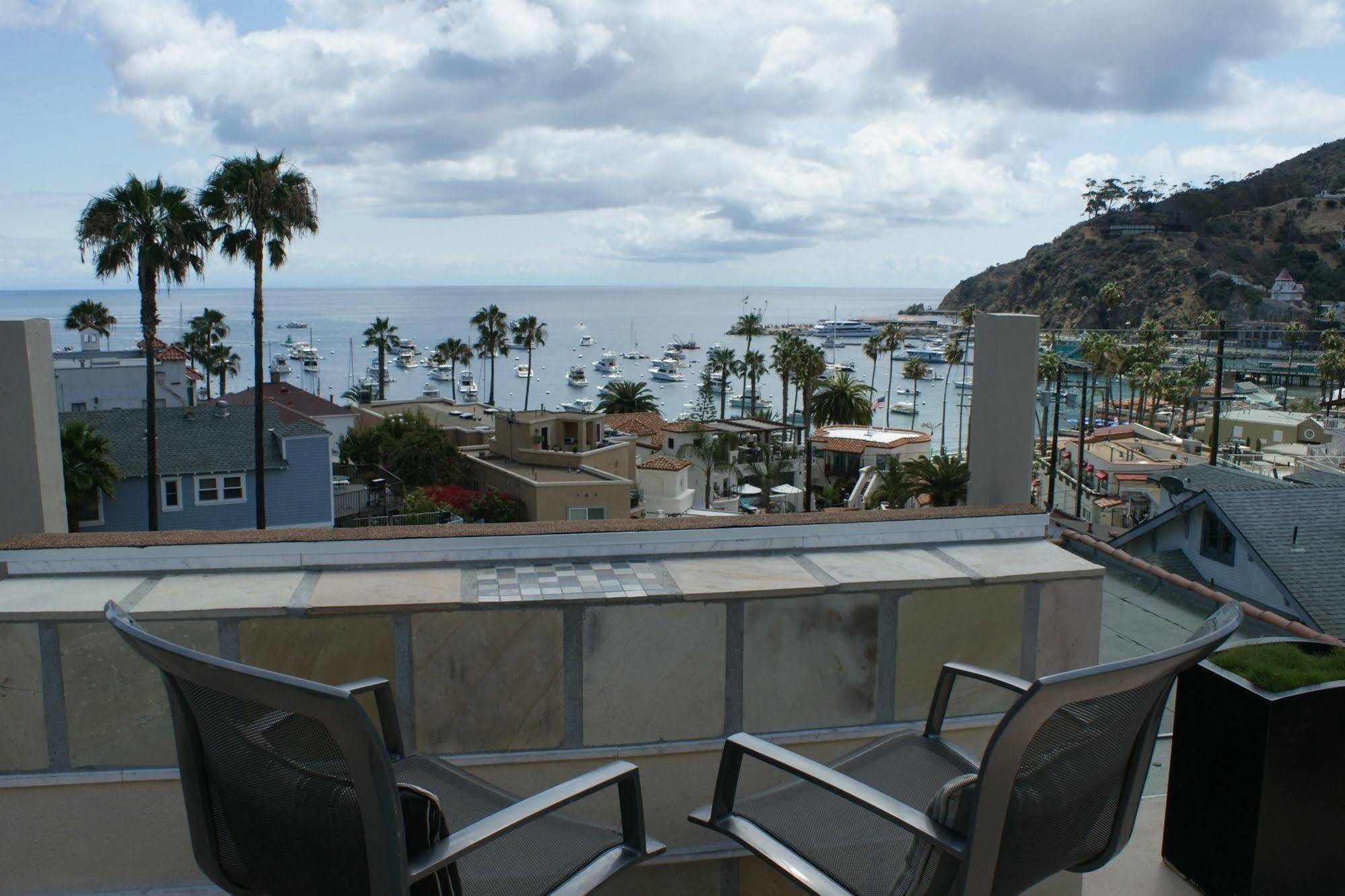 Aurora Hotel Avalon Bagian luar foto
